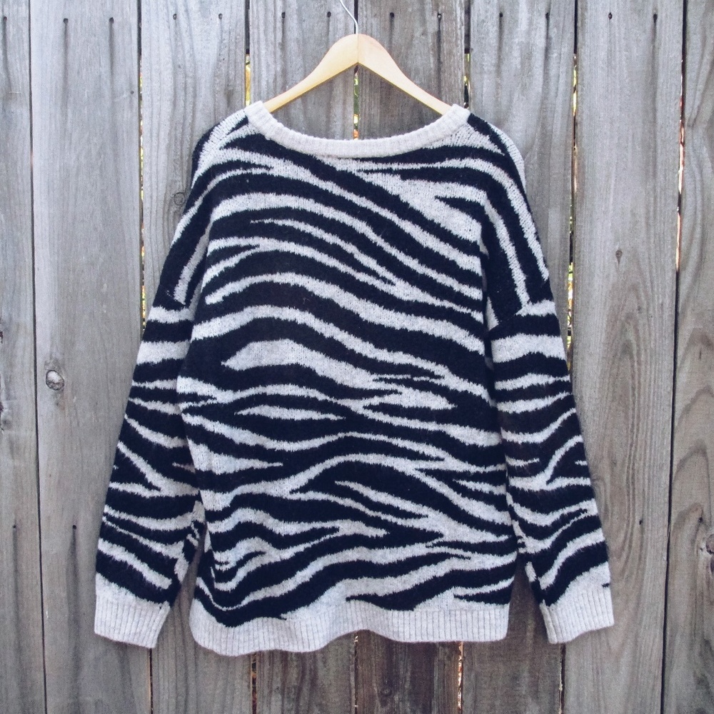 Zebra Stripe Fuzzy Tunic Sweater - Picture 4 of 5